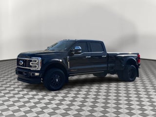2024 Ford Super Duty F-450 DRW Platinum