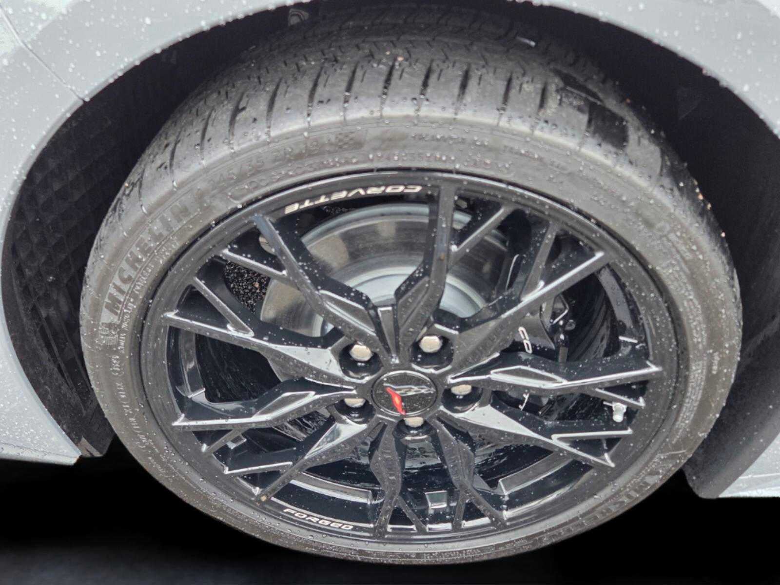 2025 Chevrolet Corvette 2LT
