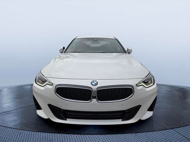 2026 BMW 230i 230i