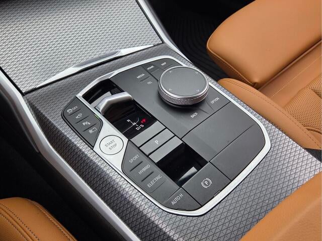 2024 BMW 330e 330e
