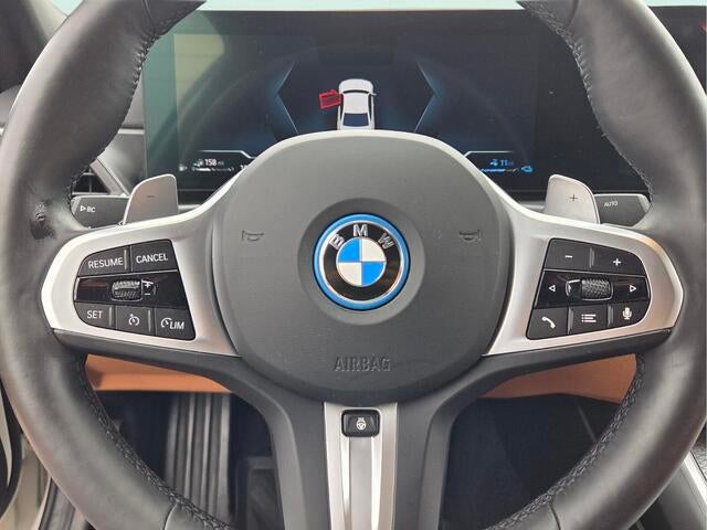 2024 BMW 330e 330e