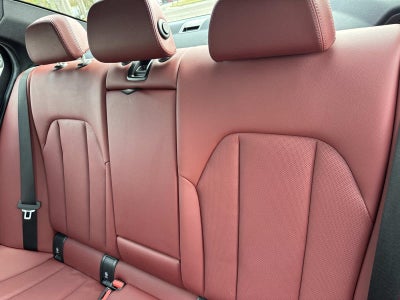 2025 BMW 3 Series 330i