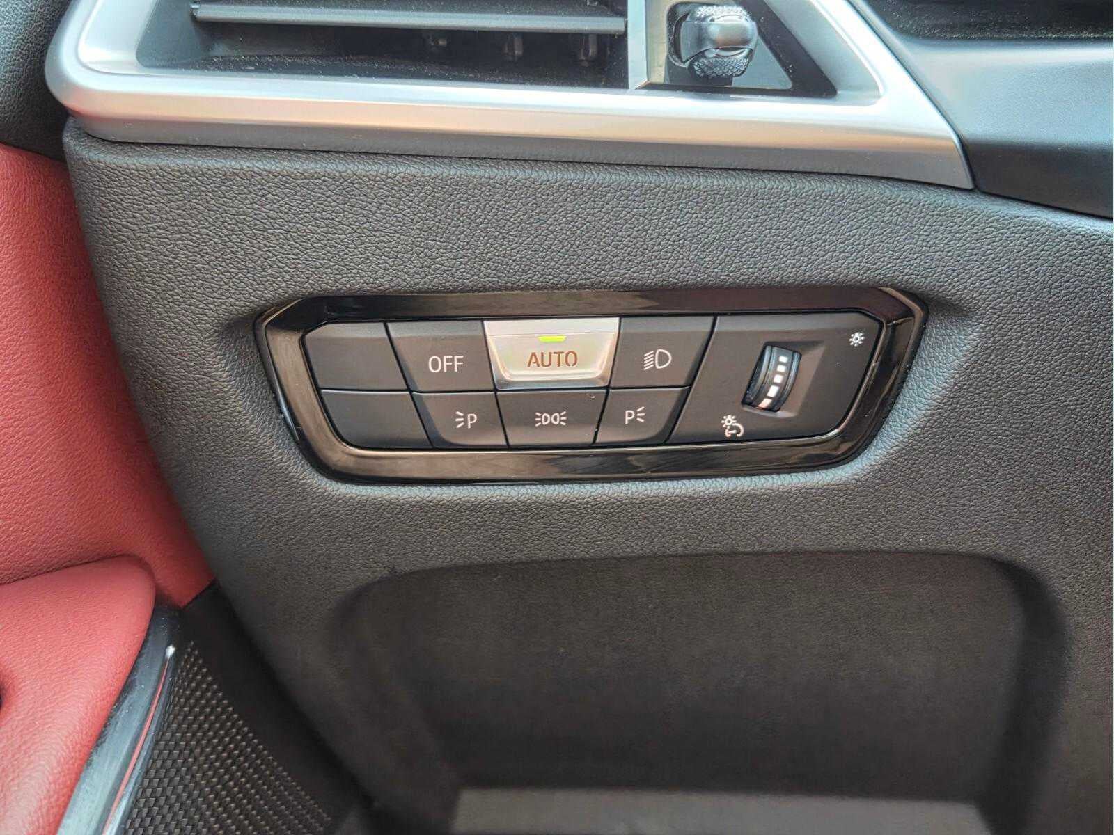 2025 BMW 330i 330i