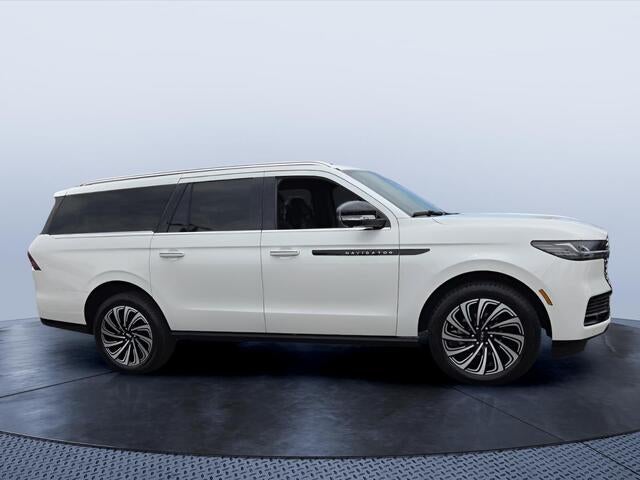 2025 Lincoln Navigator L Black Label