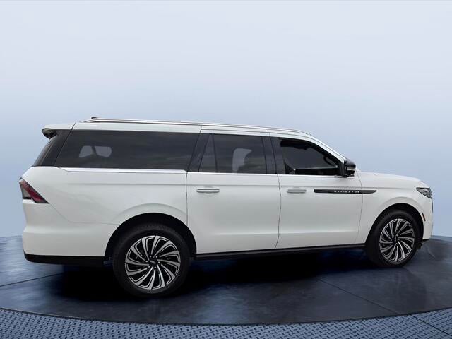 2025 Lincoln Navigator L Black Label