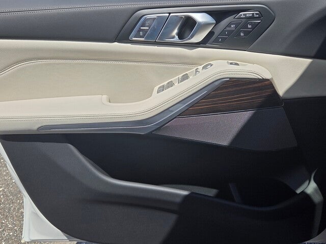2027 BMW X7 xDrive40i xDrive40i