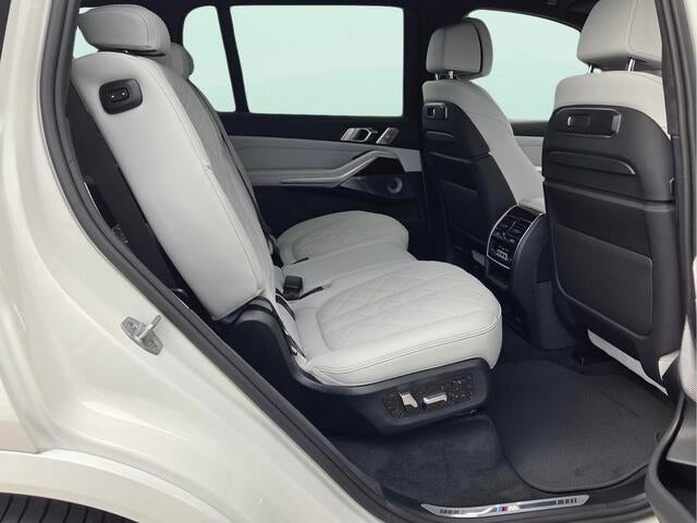 2027 BMW X7 xDrive40i xDrive40i
