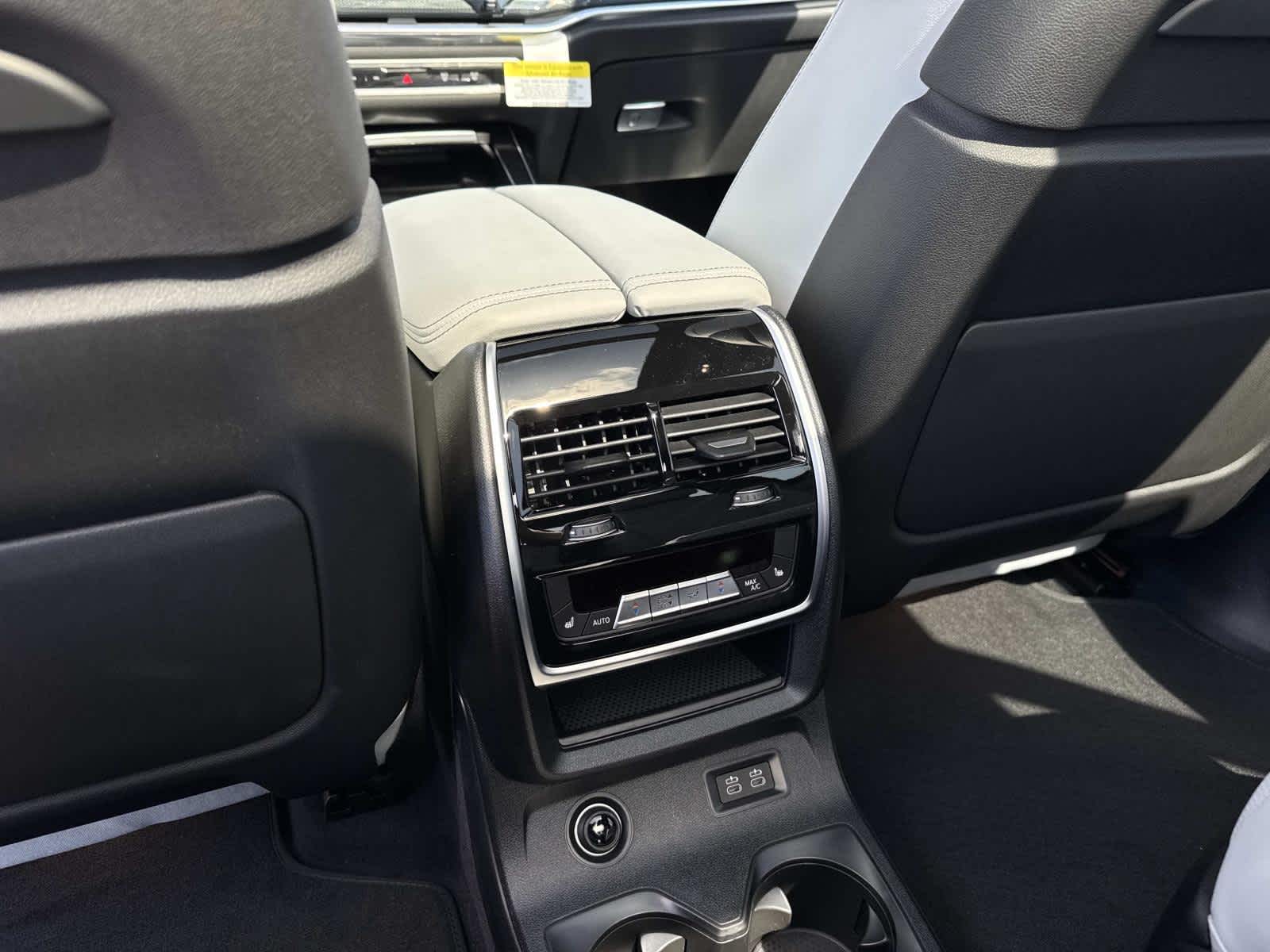 2026 BMW X7 xDrive40i xDrive40i
