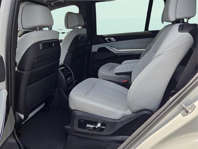 2027 BMW X7 xDrive40i xDrive40i