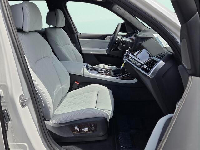2027 BMW X7 xDrive40i xDrive40i