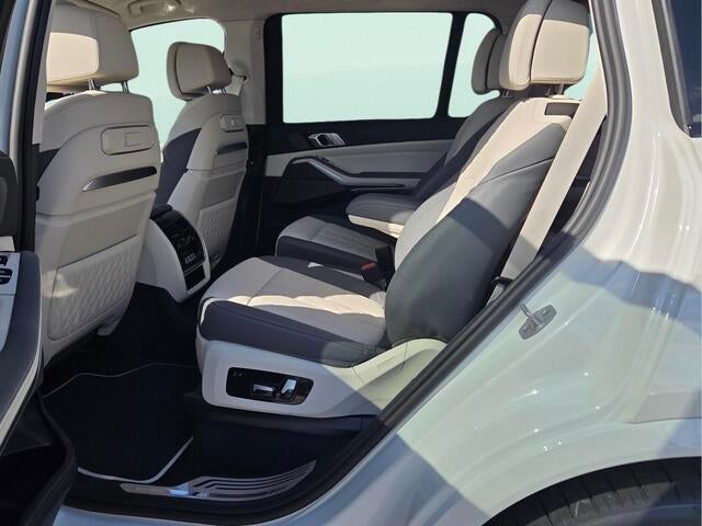 2027 BMW X7 xDrive40i xDrive40i