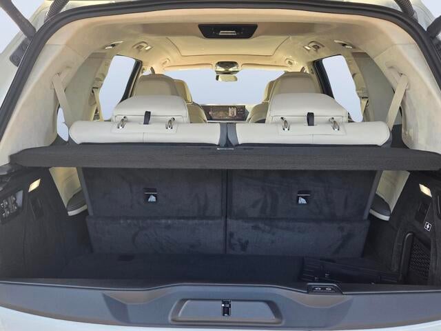 2027 BMW X7 xDrive40i xDrive40i