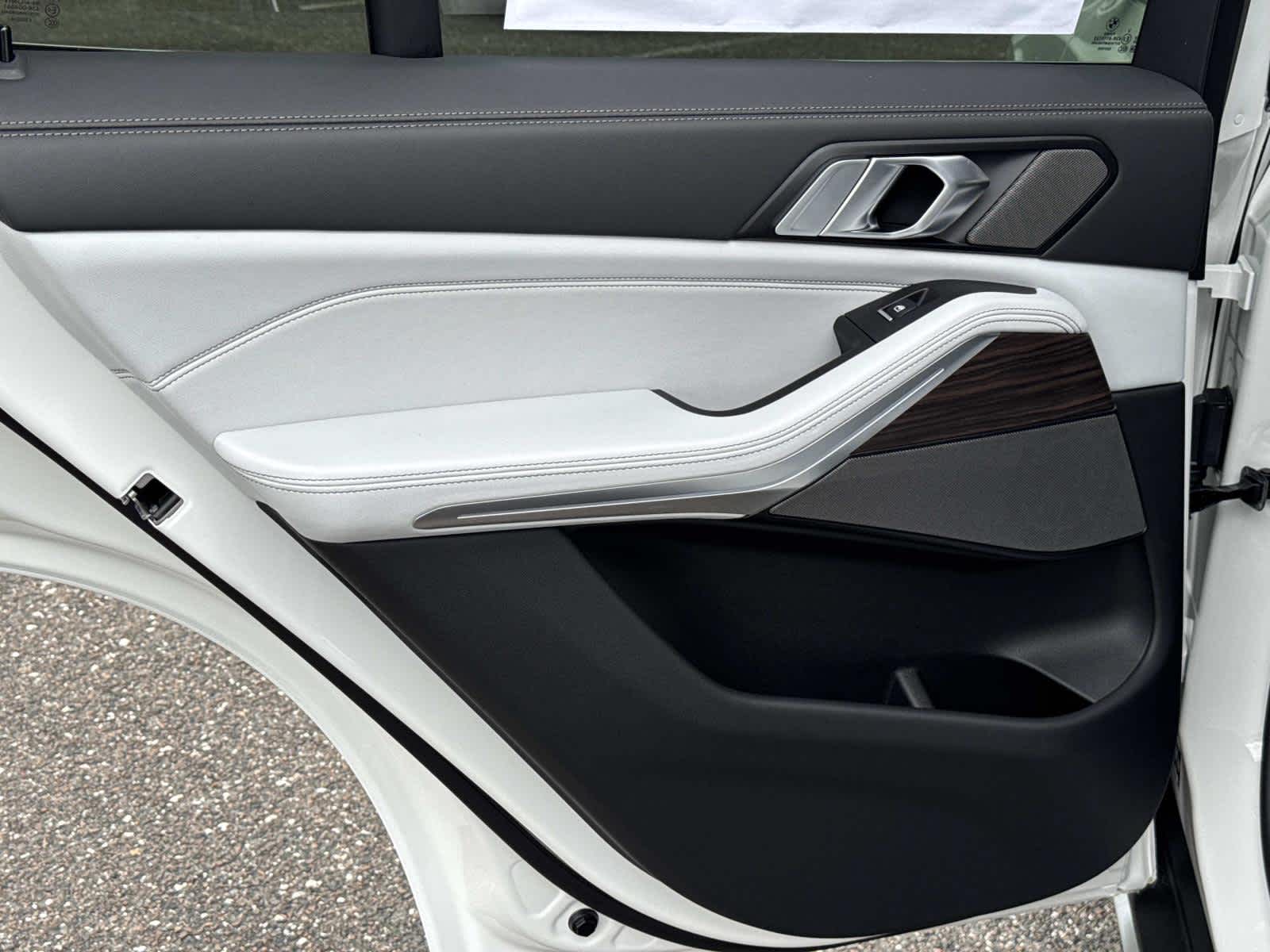 2026 BMW X5 xDrive40i xDrive40i