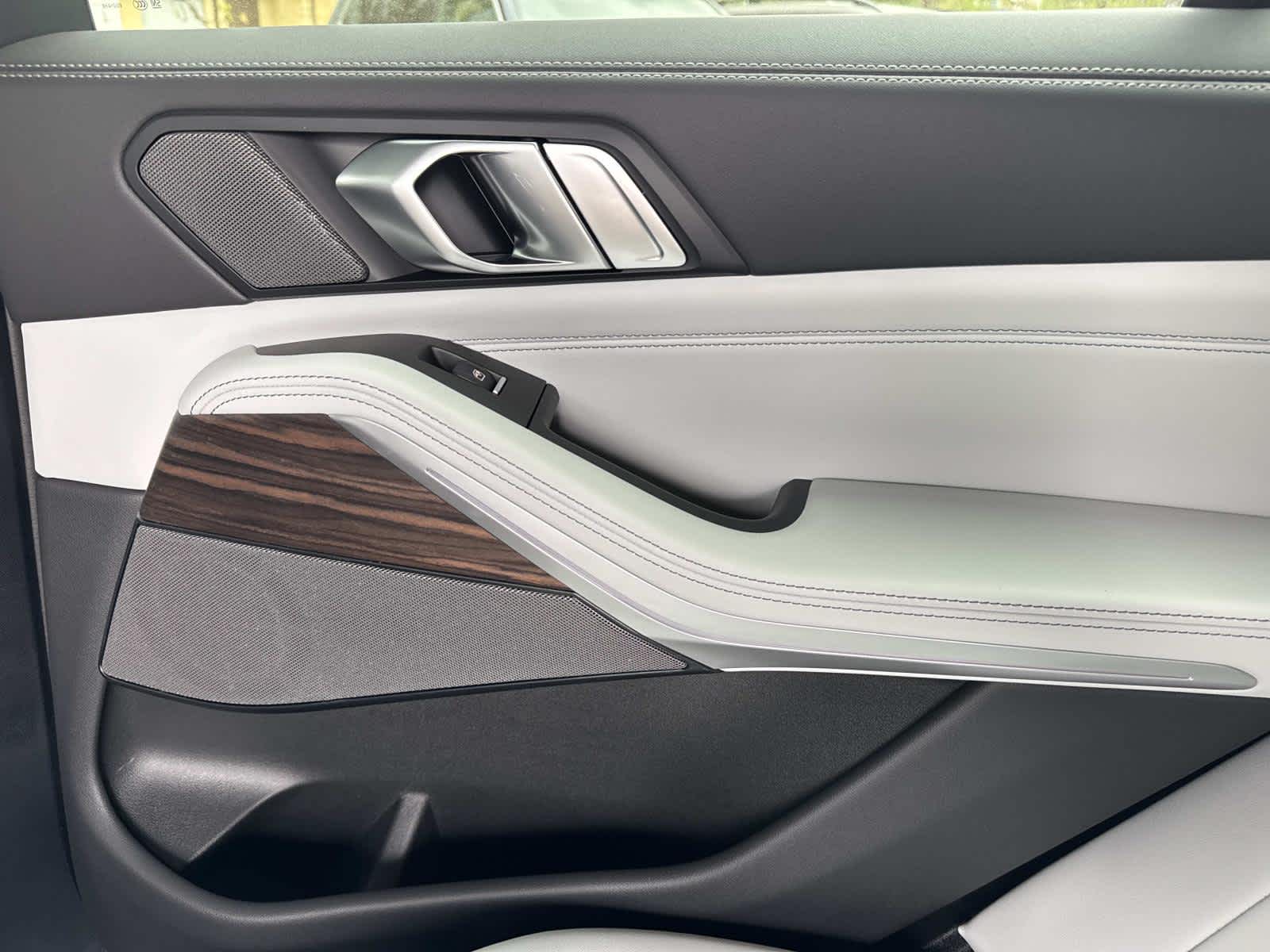 2026 BMW X5 xDrive40i xDrive40i