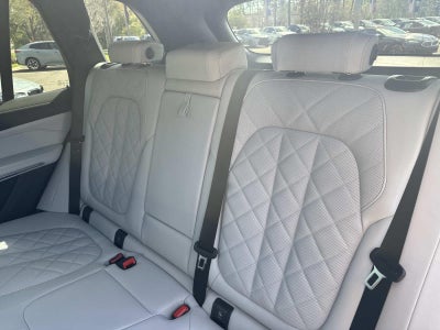 2026 BMW X5 xDrive40i xDrive40i