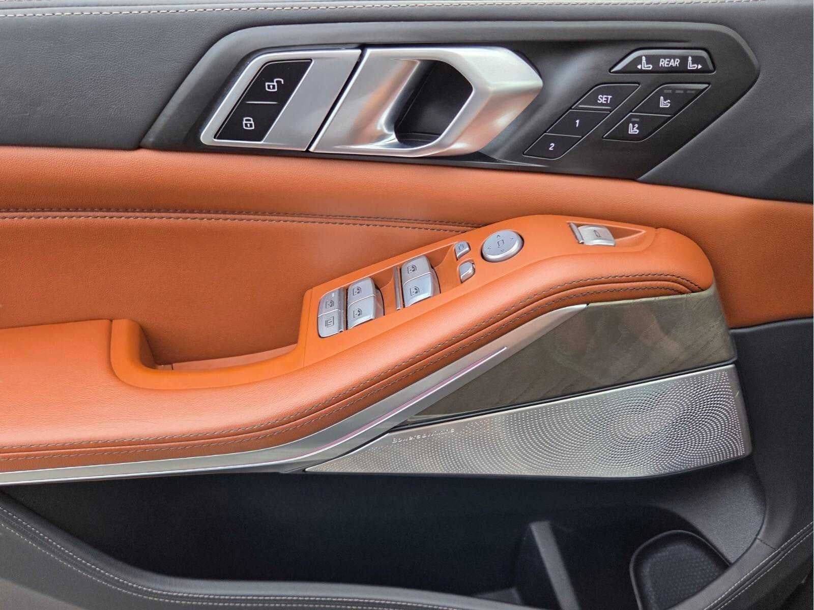 2024 BMW X7 M60i M60i