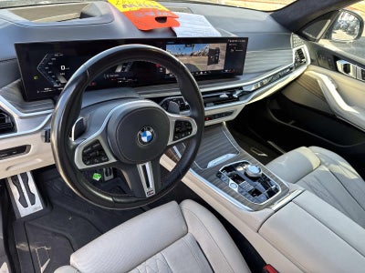 2025 BMW X7 M60i M60i