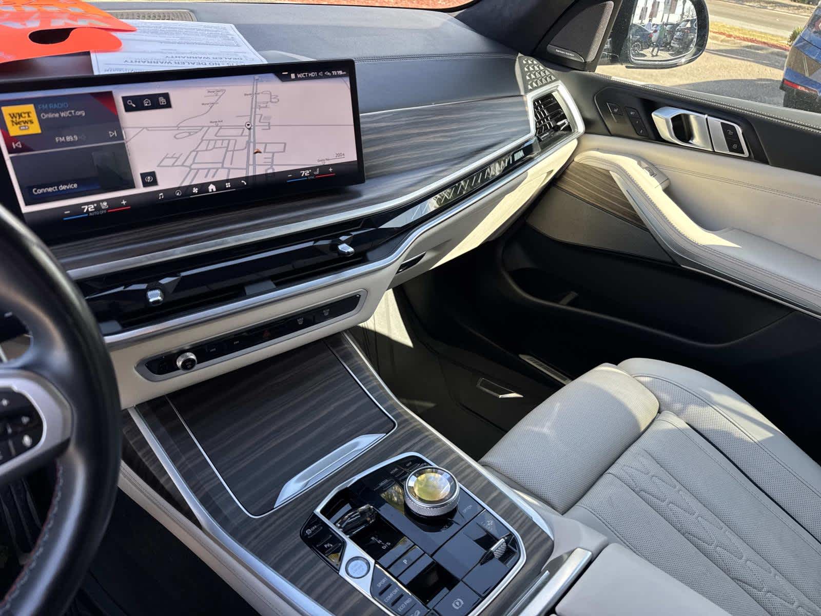 2025 BMW X7 M60i M60i