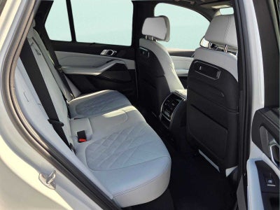 2026 BMW X5 M60i M60i