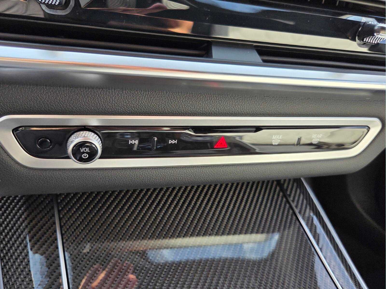 2026 BMW X5 M60i M60i