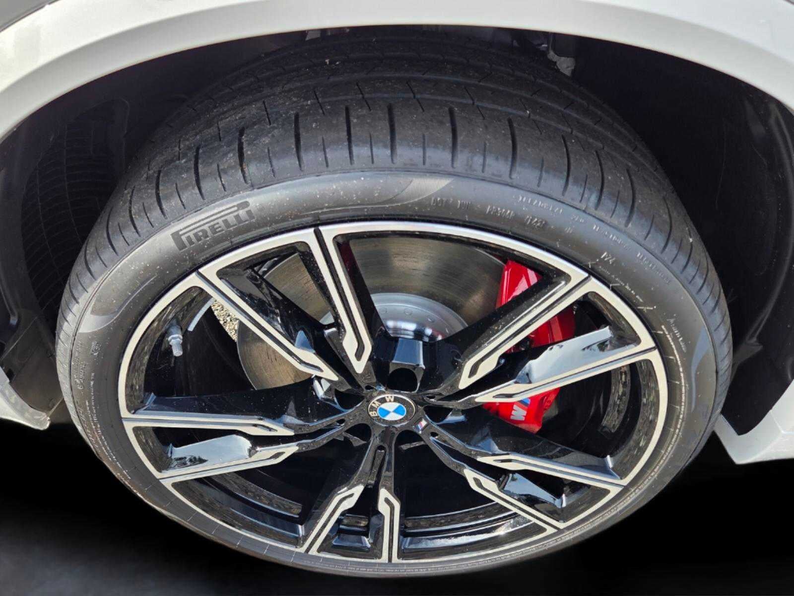 2026 BMW X5 M60i M60i