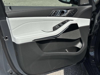 2026 BMW X5 M60i M60i