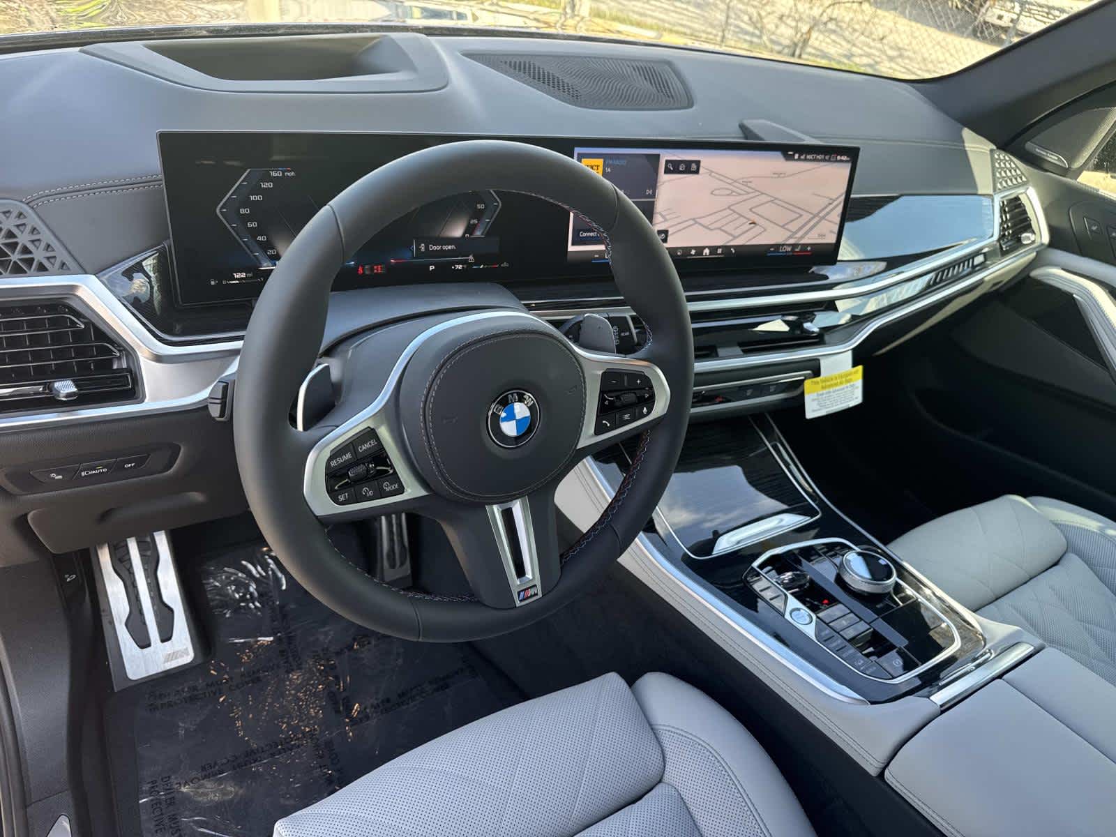 2026 BMW X5 M60i M60i