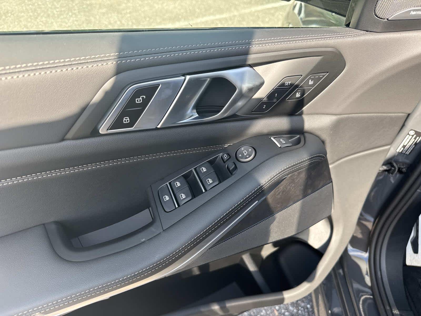 2026 BMW X5 M60i M60i