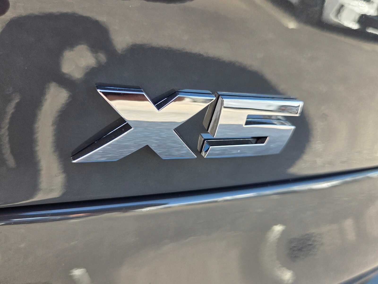 2026 BMW X5 M60i M60i