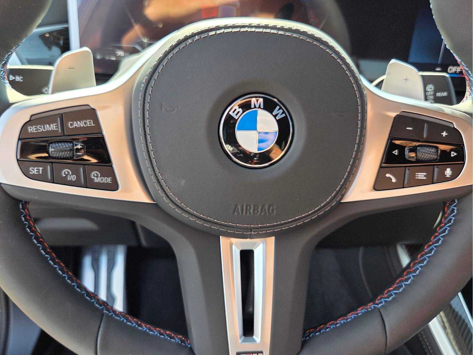 2026 BMW X5 M60i M60i