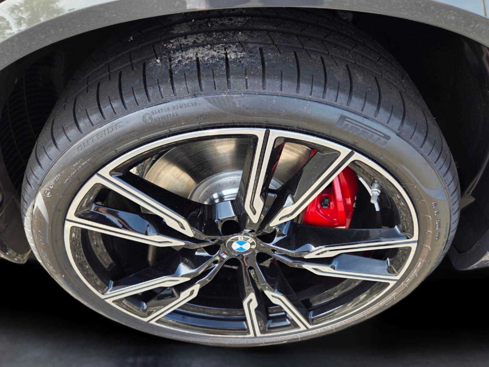 2026 BMW X5 M60i M60i