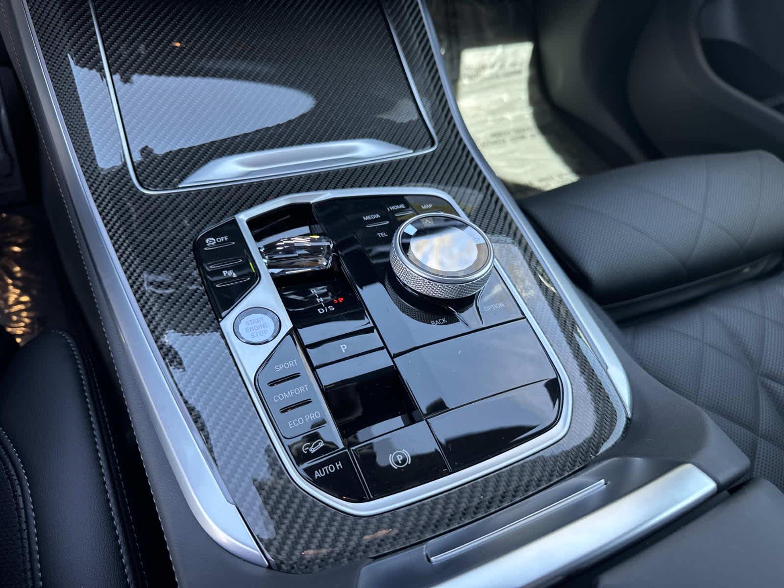 2026 BMW X5 M60i M60i