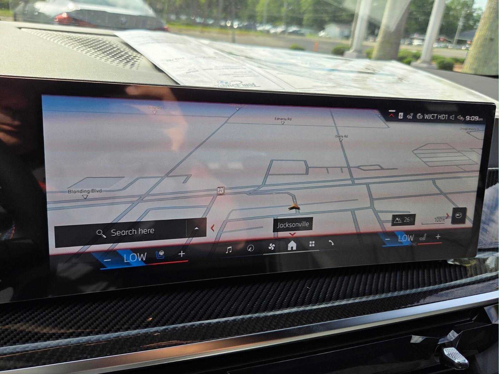 2026 BMW X5 M60i M60i