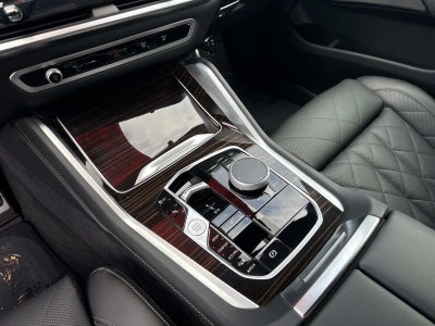 2025 BMW X6 xDrive40i