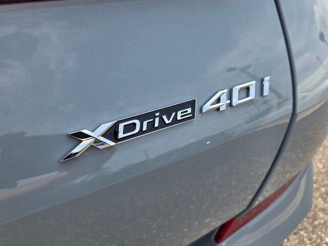 2027 BMW X6 xDrive40i xDrive40i