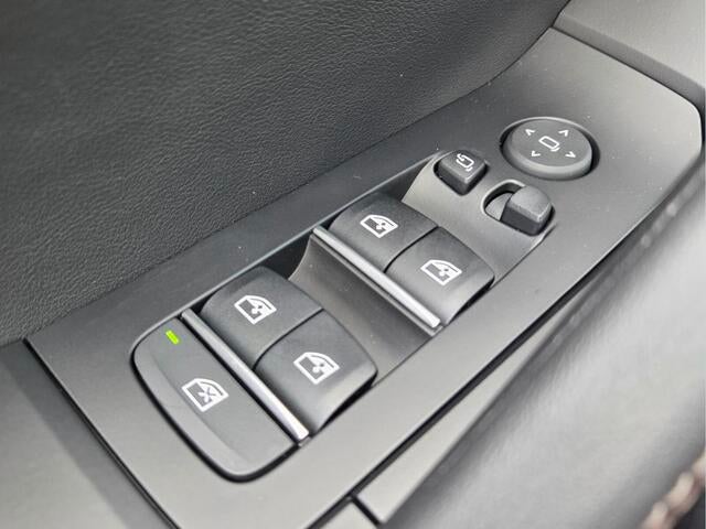 2027 BMW X6 xDrive40i xDrive40i