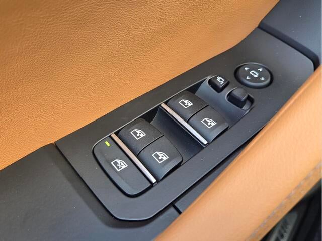 2027 BMW X6 xDrive40i xDrive40i