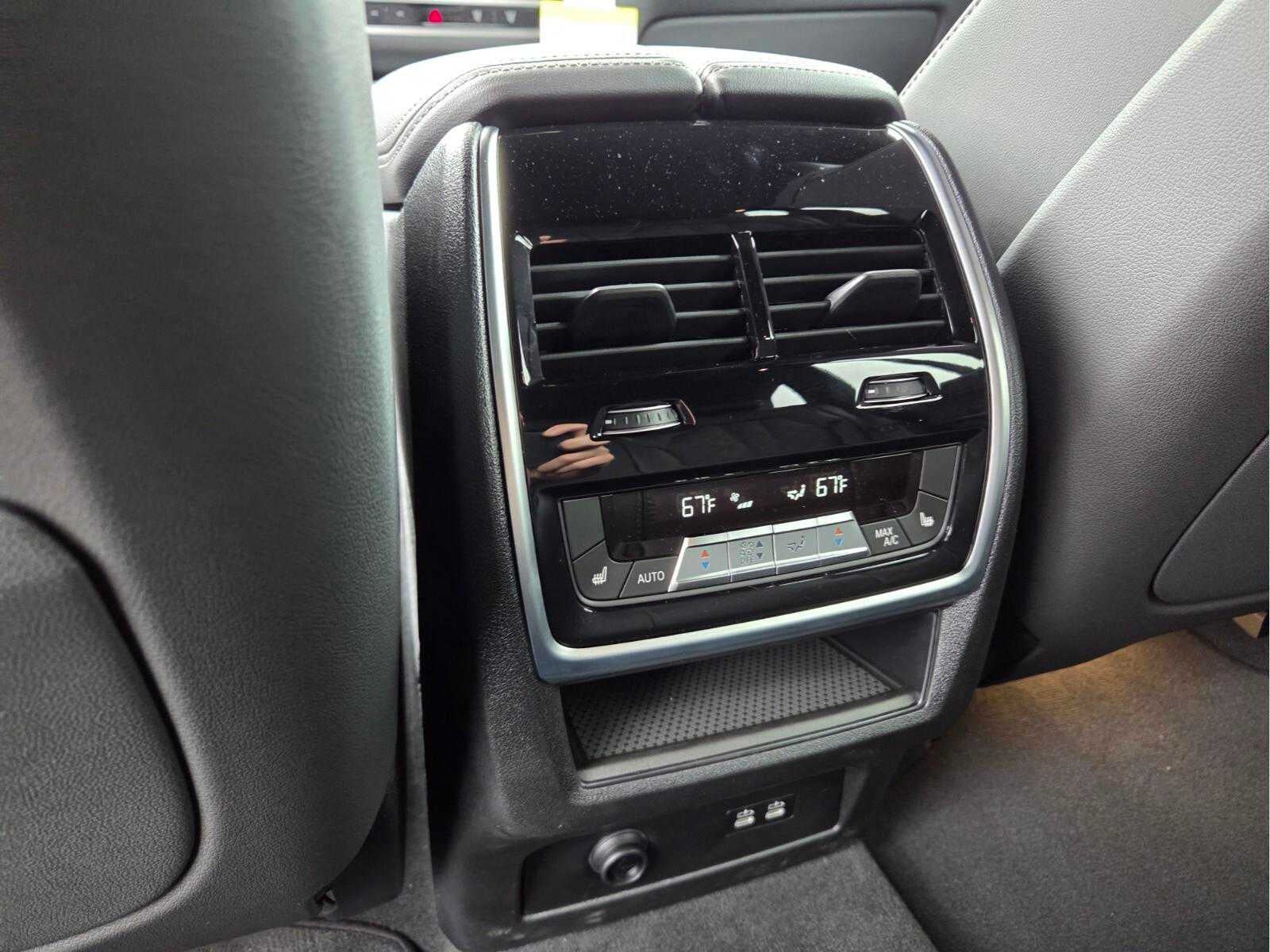 2026 BMW X5 xDrive50e xDrive50e