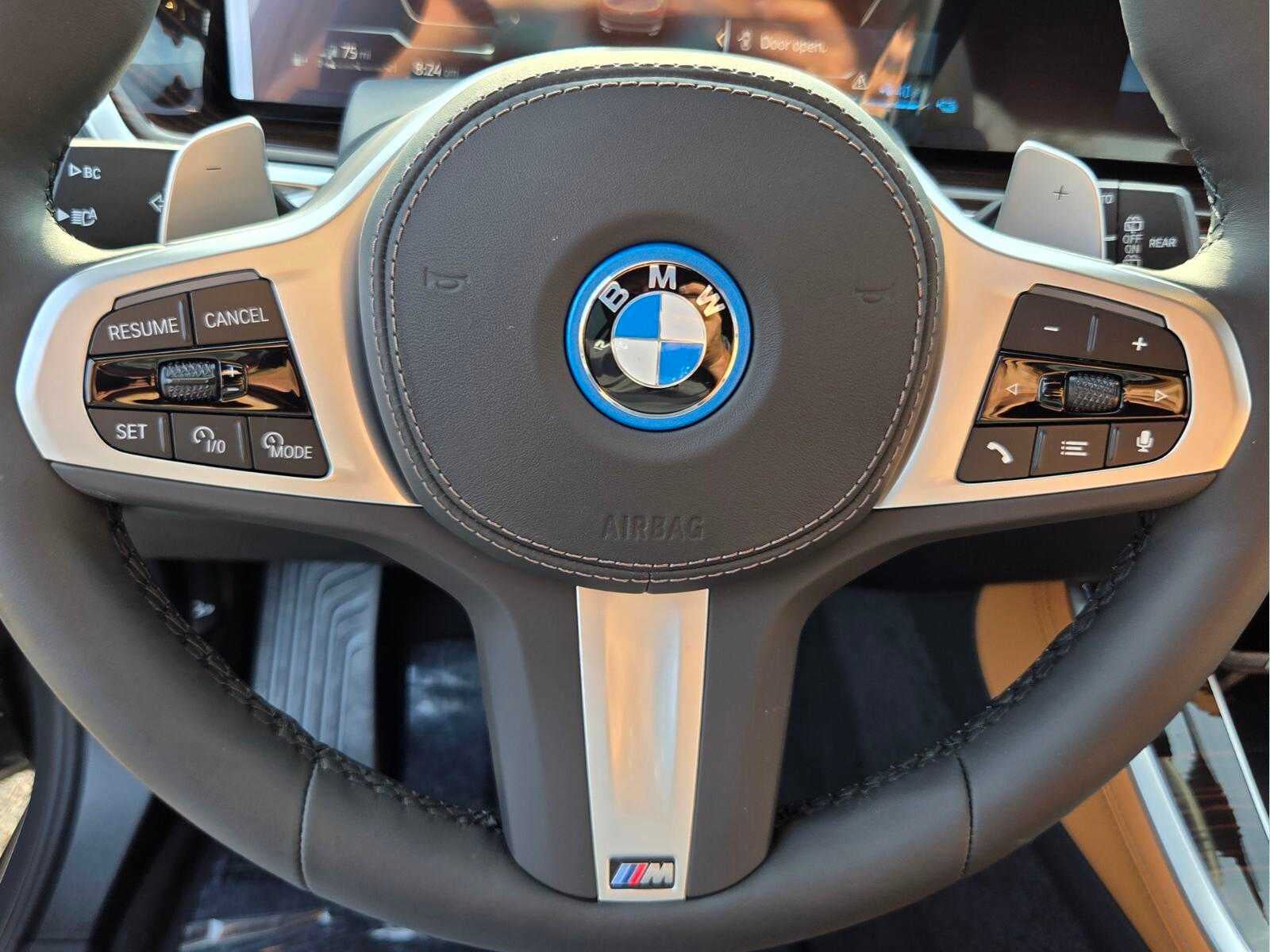 2026 BMW X5 xDrive50e xDrive50e