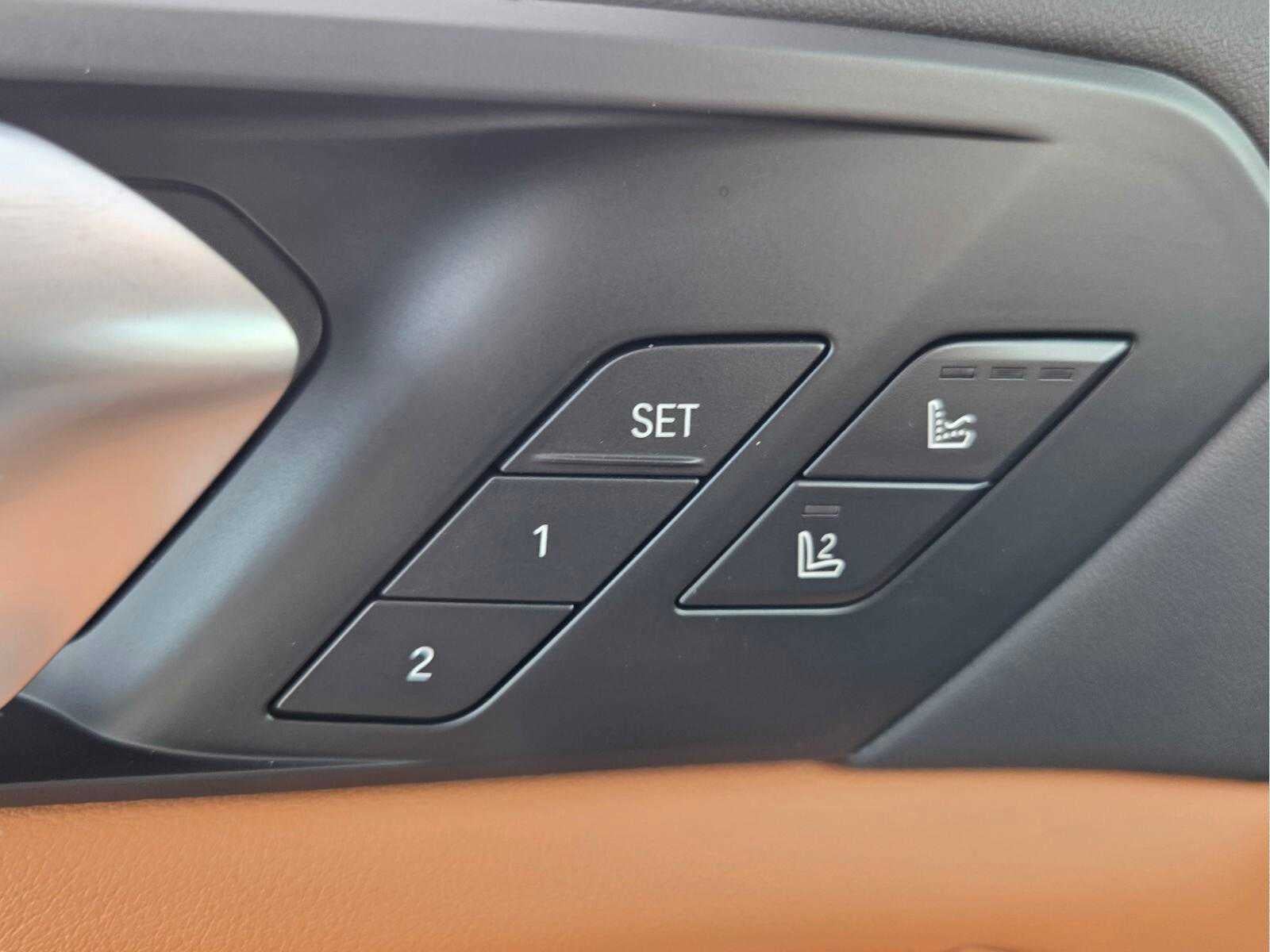 2026 BMW X5 xDrive50e xDrive50e