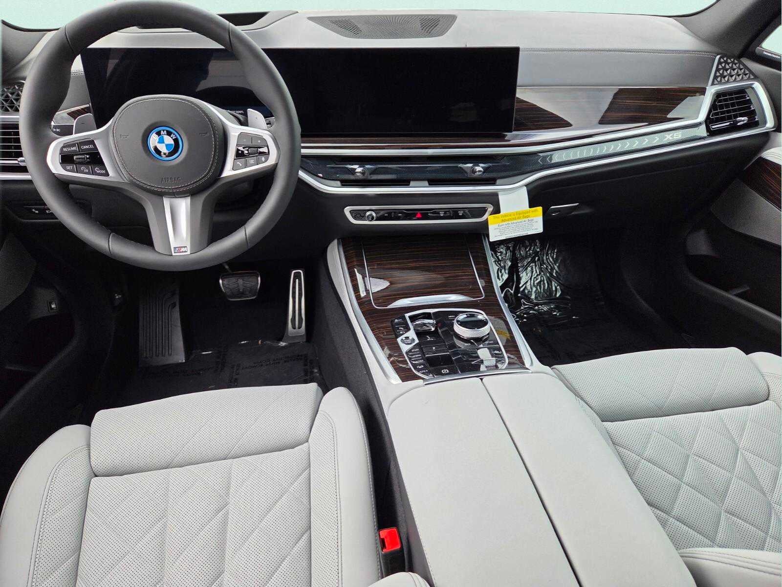 2026 BMW X5 xDrive50e xDrive50e