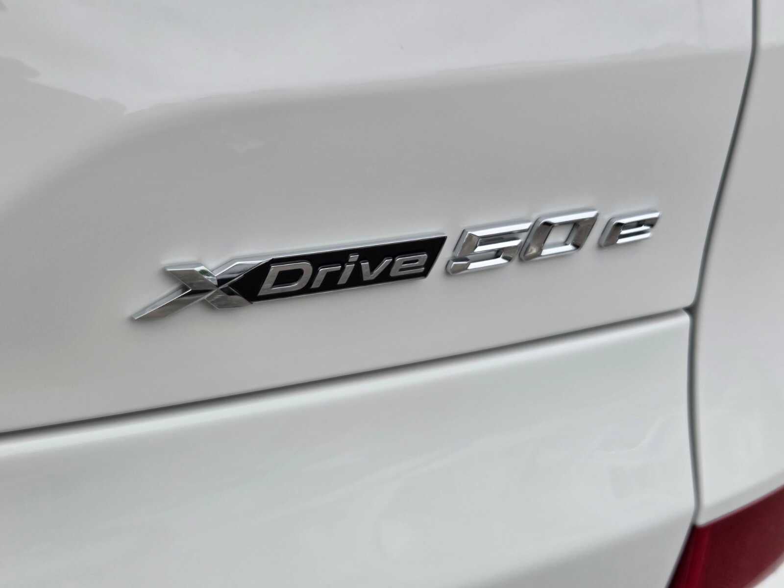 2026 BMW X5 xDrive50e xDrive50e