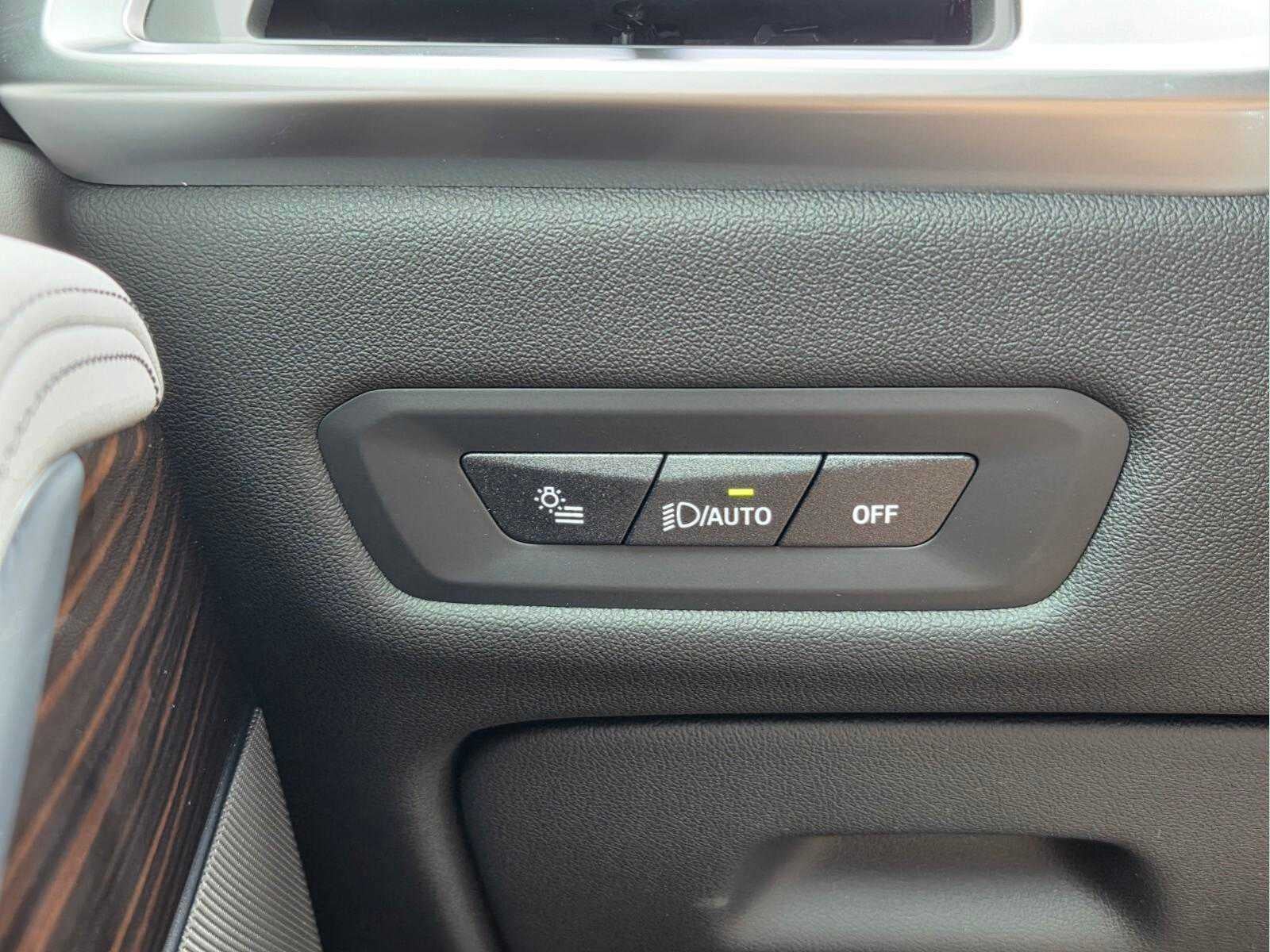 2026 BMW X5 xDrive50e xDrive50e