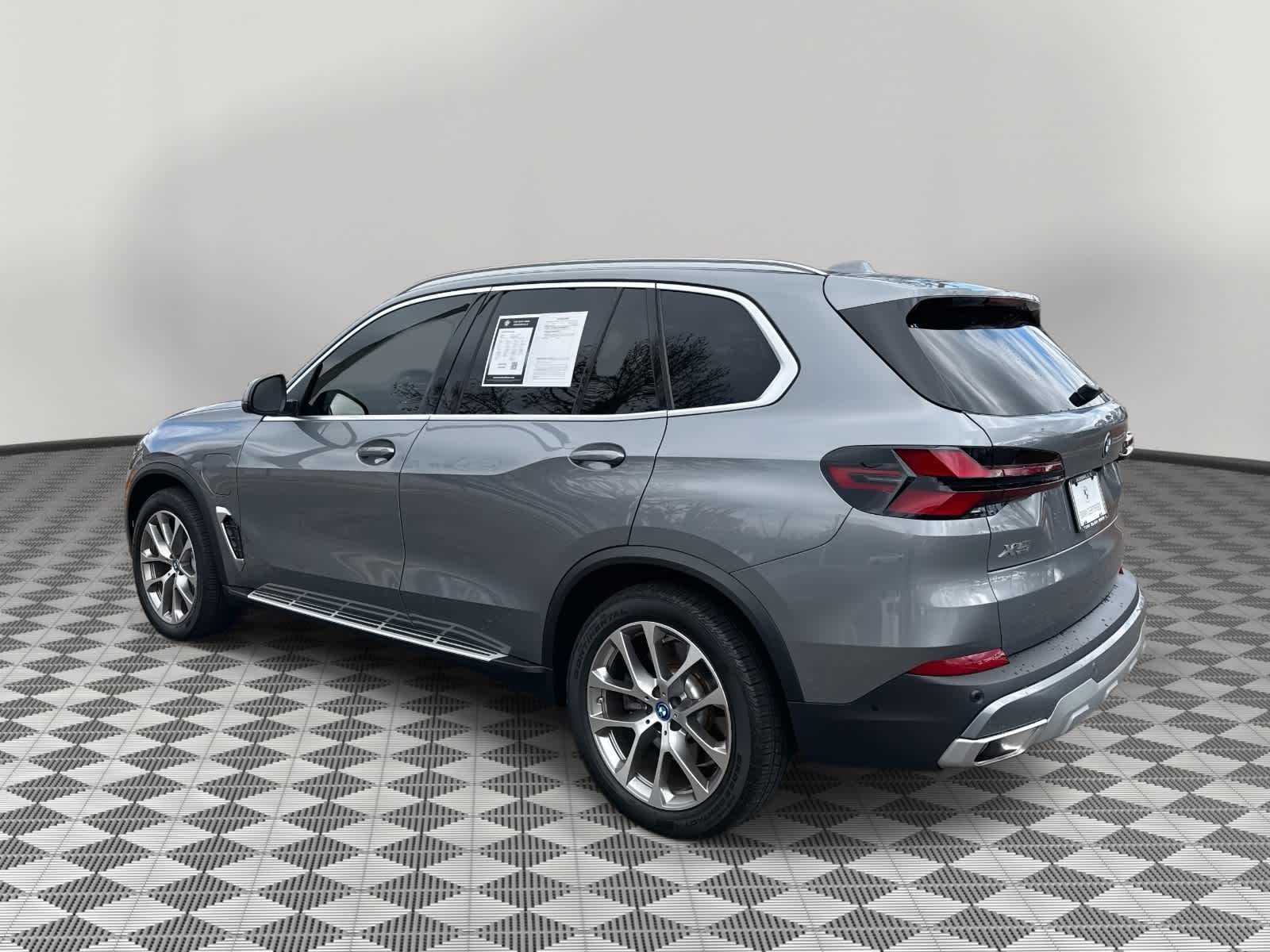 2025 BMW X5 xDrive50e