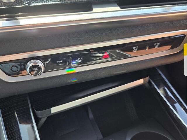 2026 BMW X5 xDrive50e xDrive50e