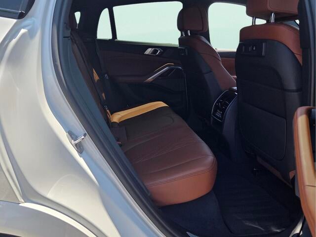 2022 BMW X6 xDrive40i xDrive40i