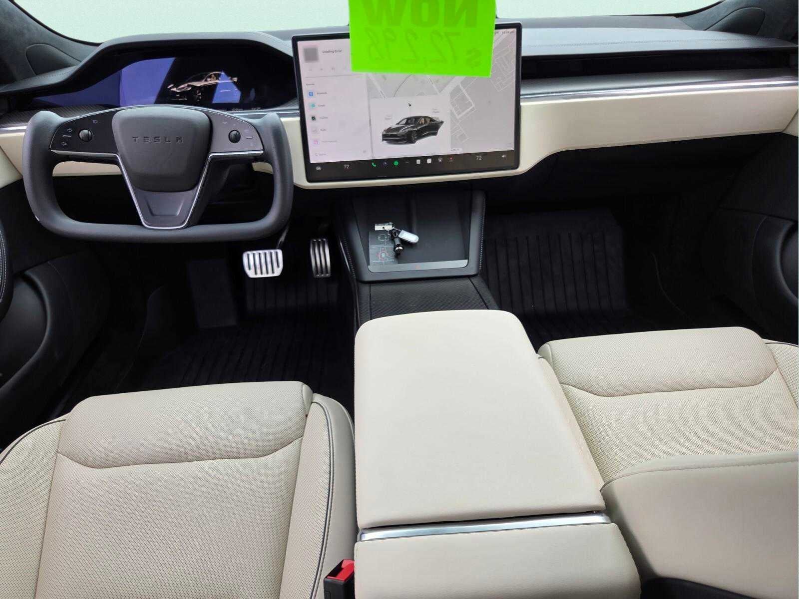 2023 Tesla Model S Plaid