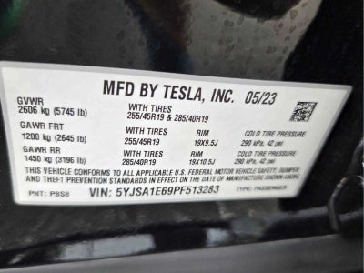 2023 Tesla Model S Plaid