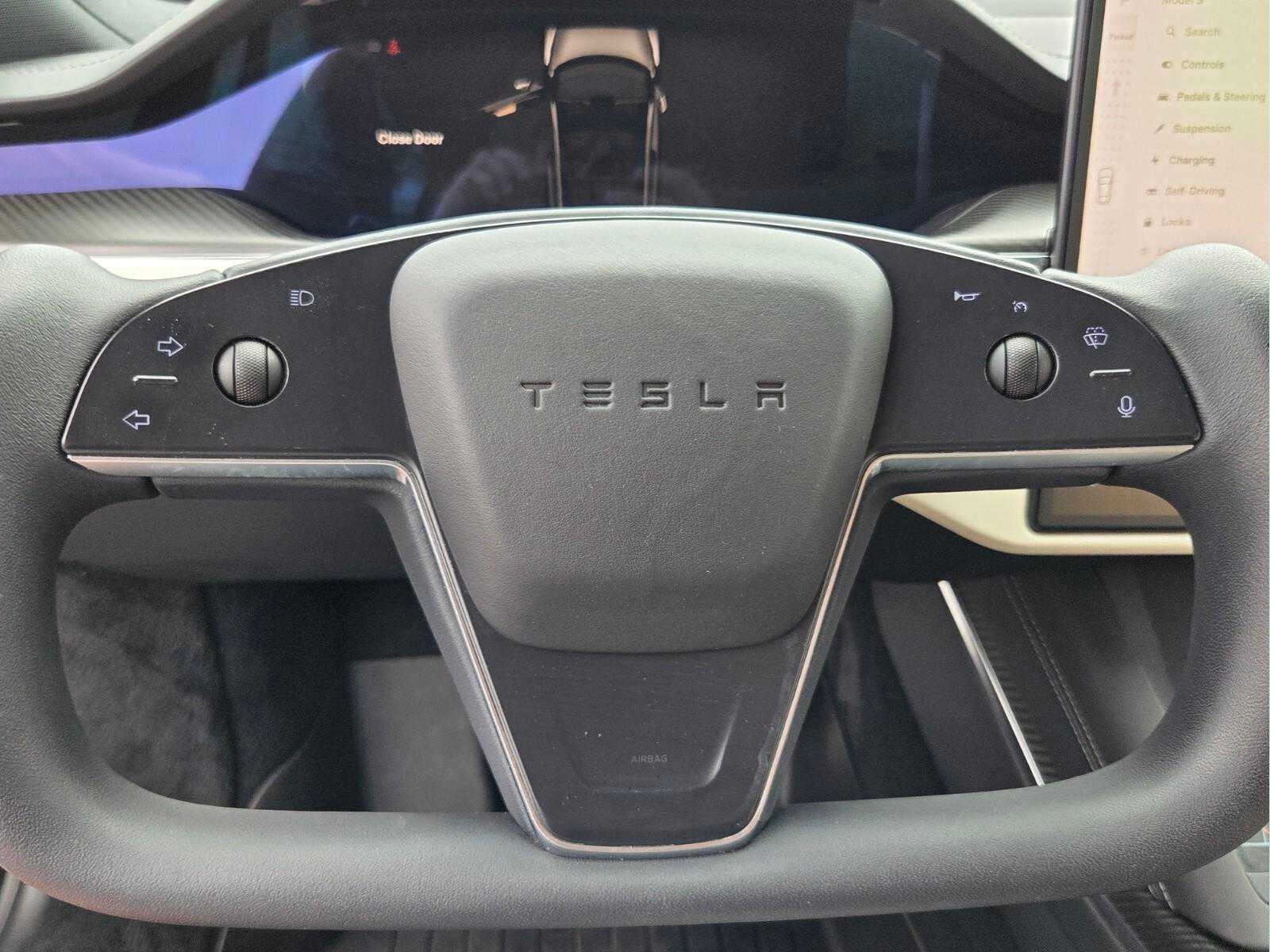 2023 Tesla Model S Plaid