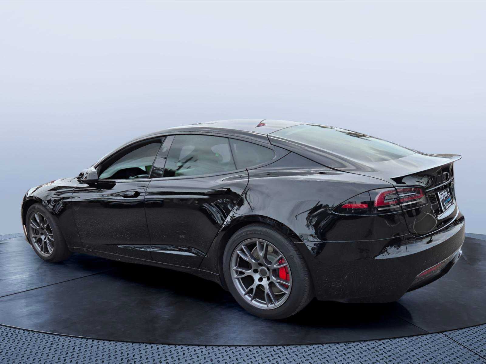 2023 Tesla Model S Plaid